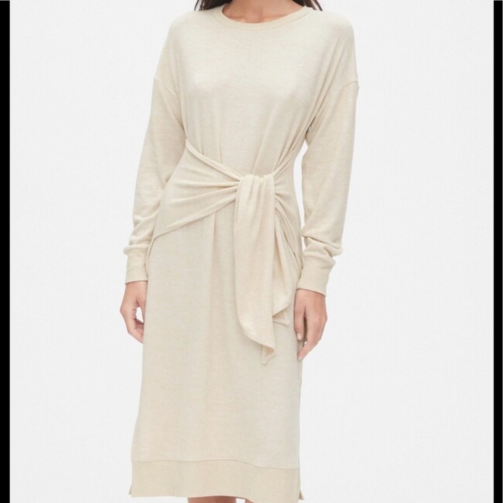 GAP NWT Softspun tie- waist sweater midi dress